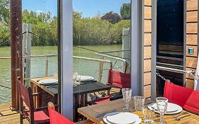 Bord Du Canal Du Rhone A Sete Sur 