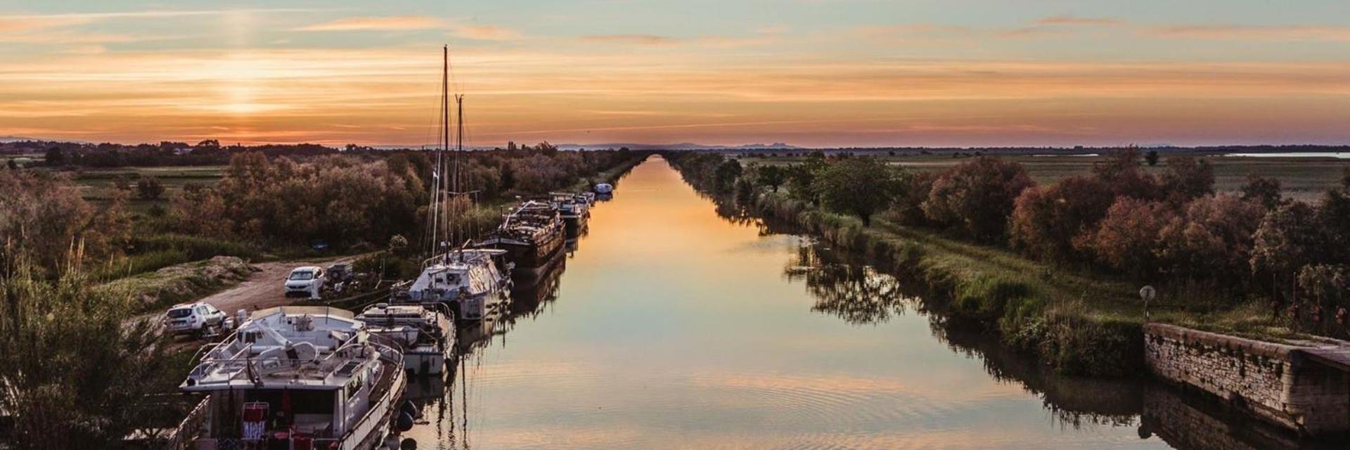 Bord Du Canal Du Rhone A Sete Sur "Cesar" Vauvert Extérieur photo